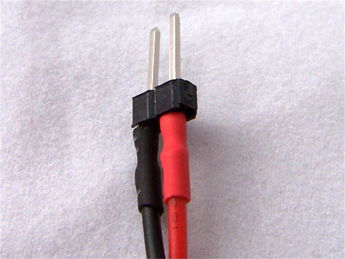 2 pin header with heatshrink tubing 2 pin header with heatshrink tubing